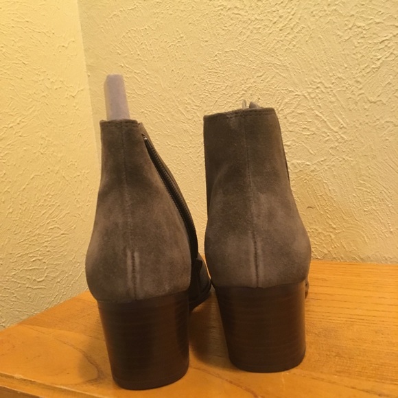 Clarks Women’s Maypearl Boots - Picture 4 of 4